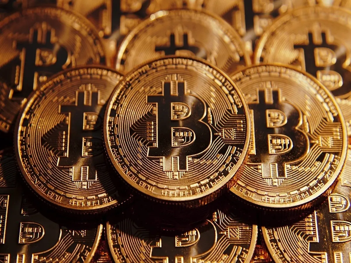 بیش از ۴۸ درصد کل بازار ارز‌های دیجیتال در اختیار بیت‌کوین است