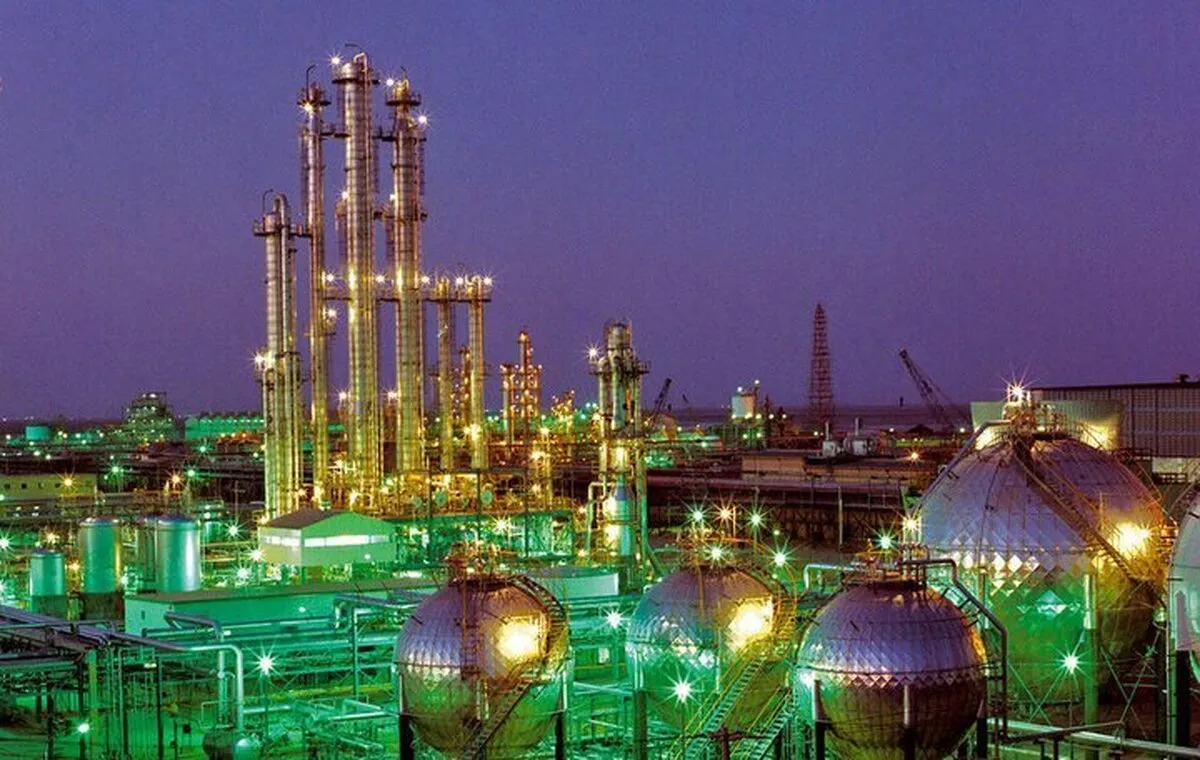 صادرات ۲۰۰ میلیون دلاری پتروشیمی شازند