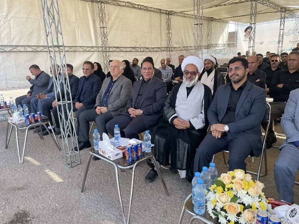 کلنگ مجتمع آموزشی، فرهنگی و ورزشی شهیدان محمد و یعقوب جهانگیری در سیرجان به زمین زده شد