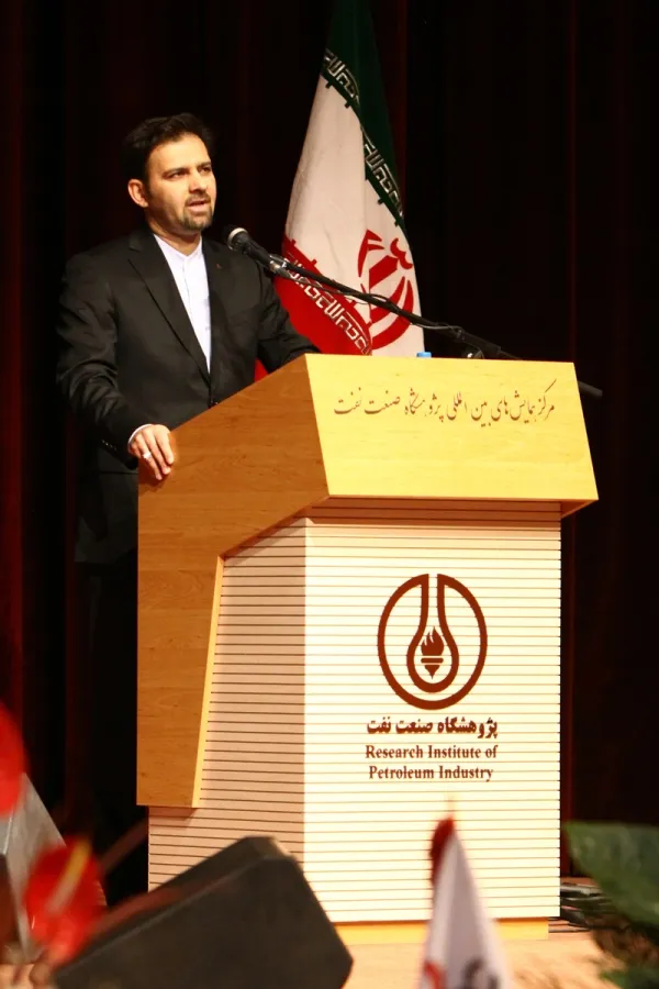 تقدیر و تشکر سهامداران از مدیریت نفت پاسارگاد