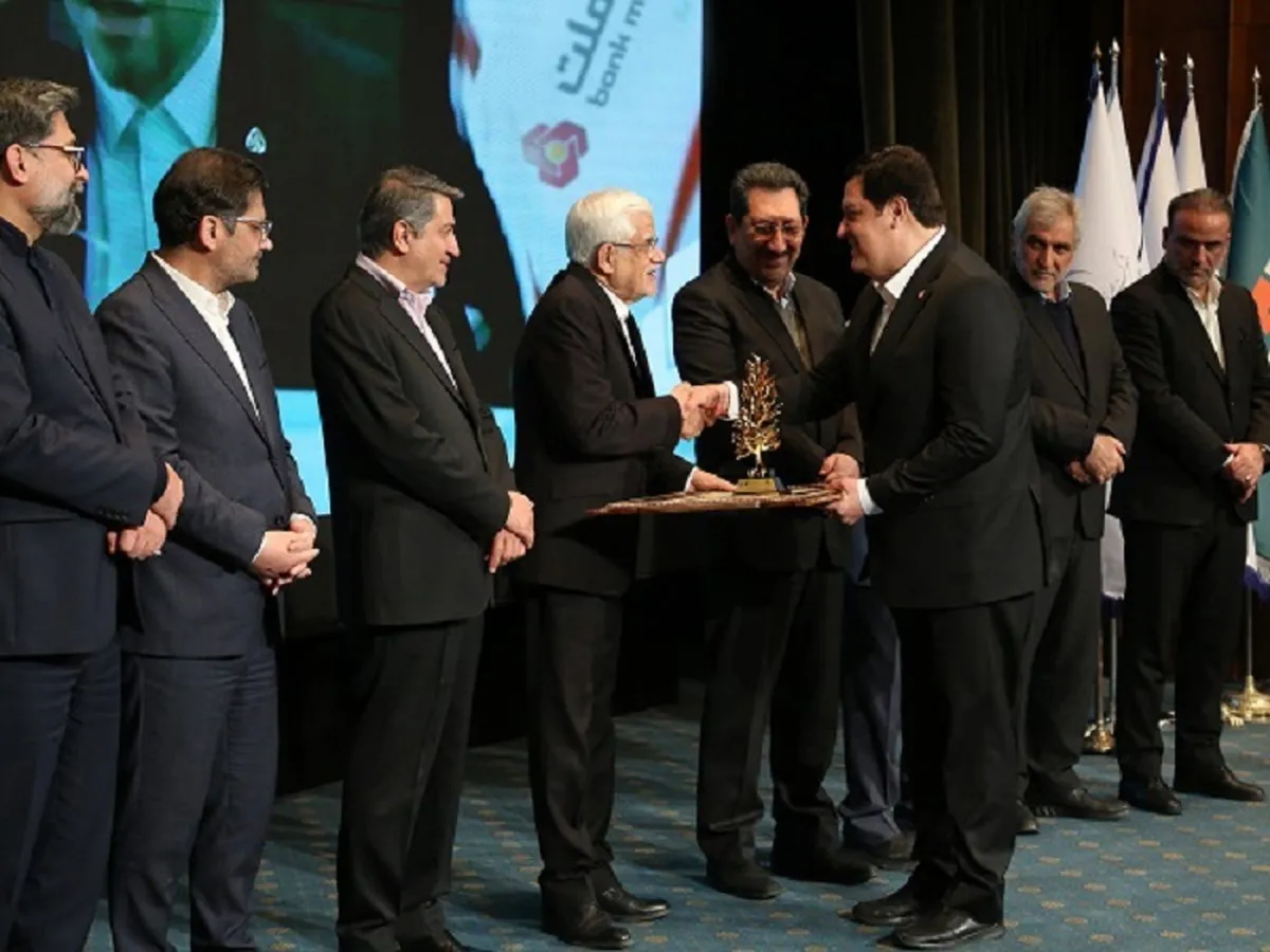بانک ملت در جدیدترین رتبه بندی سازمان مدیریت صنعتی، جایگاه‌های نخست را به دست آورد