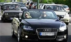 با خودروهای لوکس تصادف نکنید!
