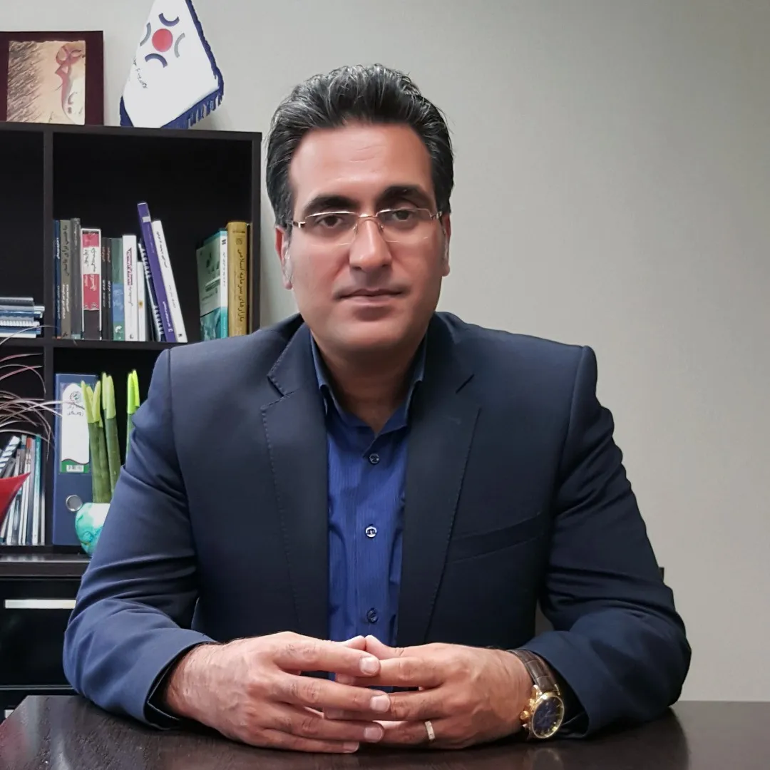 سهامداران بازار پایه فروشنده نباشند