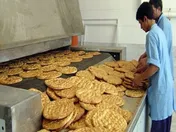 نانوایی‌های تهران سه شیفت فعالیت می کنند