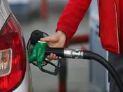 آغاز رسمی فروش بنزین با قیمت جدید