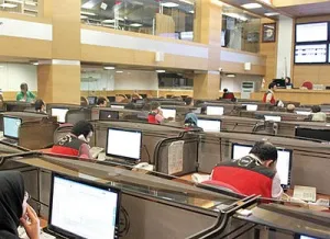 بازار دستخوش تردید و امید