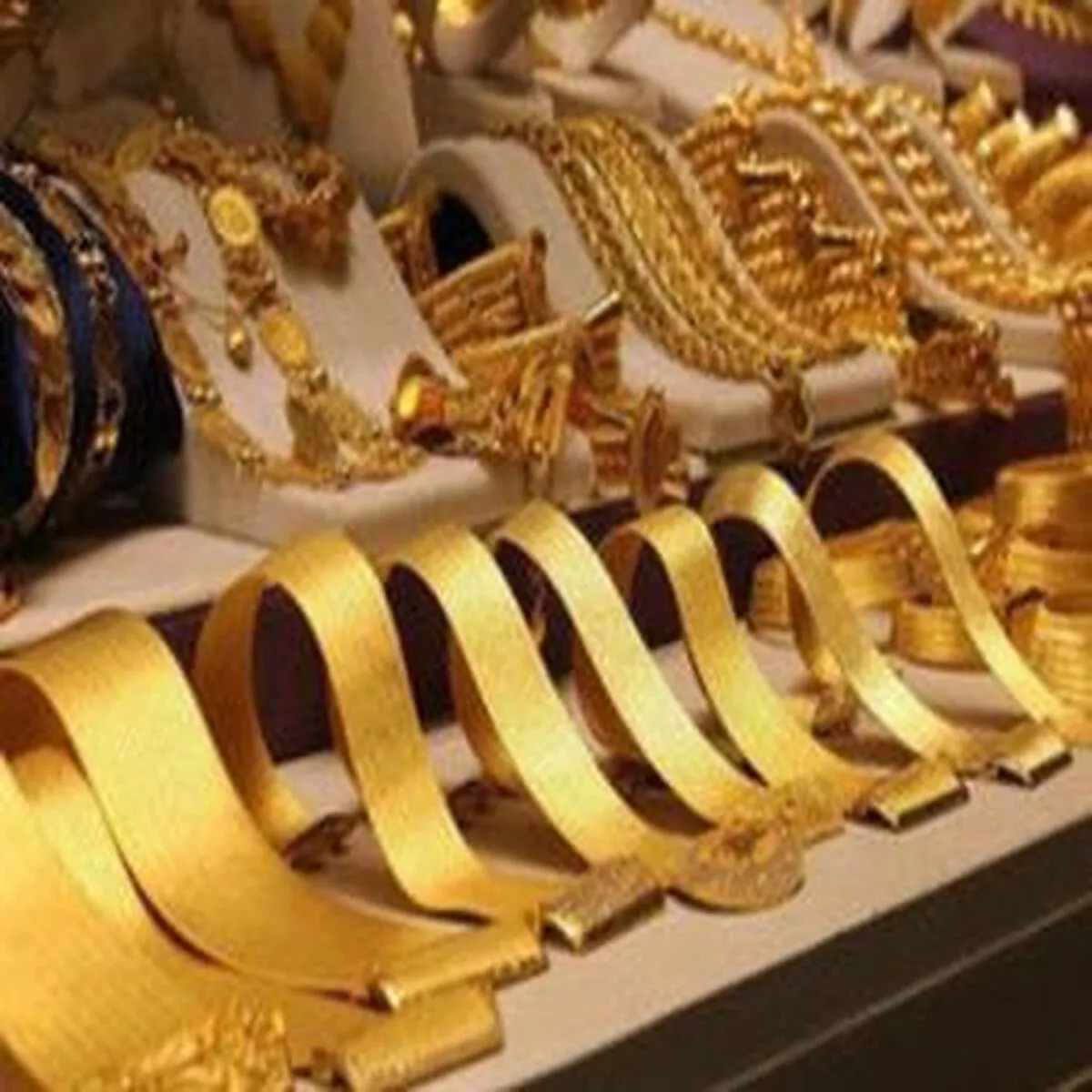 طلای جهانی کف قیمتی را شکست