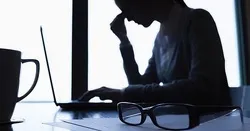 تماشا کنید| چگونه احساسات را در محل کار پذیرا باشیم