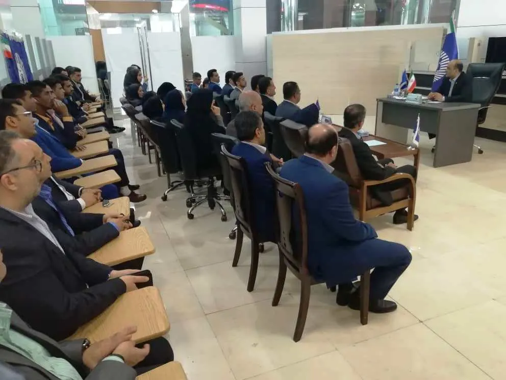 بازدید مدیرعامل بانک تجارت از شعب جزیره کیش