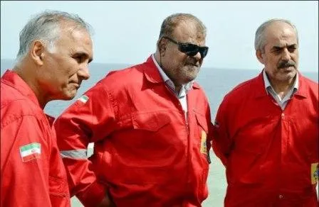 عکس/ لباس خاص وزیر نفت