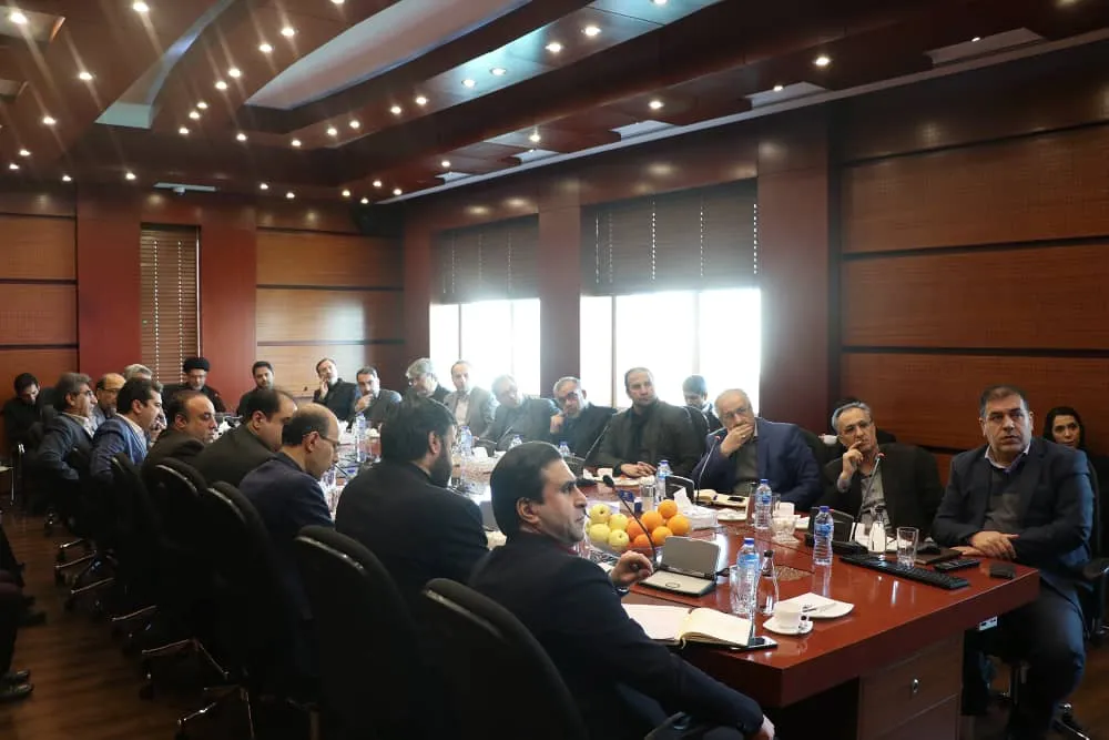 سهم پررنگ کروز در تامین قطعات خودروسازان داخلی