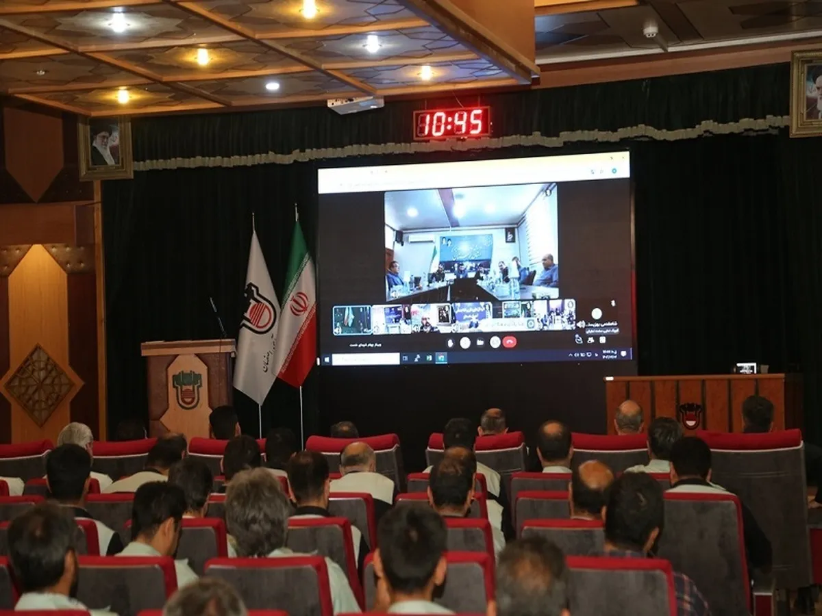 برگزاری همایش گفتمان تصویری گرامیداشت چهلمین روز شهادت شهدای خدمت در ذوب آهن اصفهان