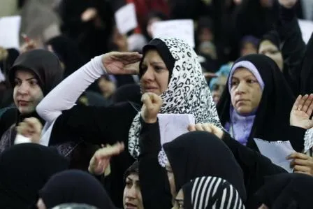 عکس/ ابراز ارادت متفاوت به رهبر انقلاب