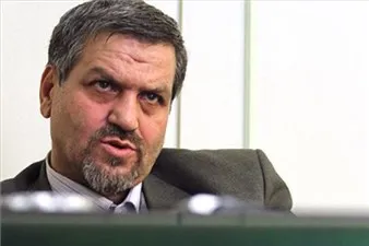 از رهبری می خواهم به مناسبت هفته وحدت موضوع حصر را حل کنند