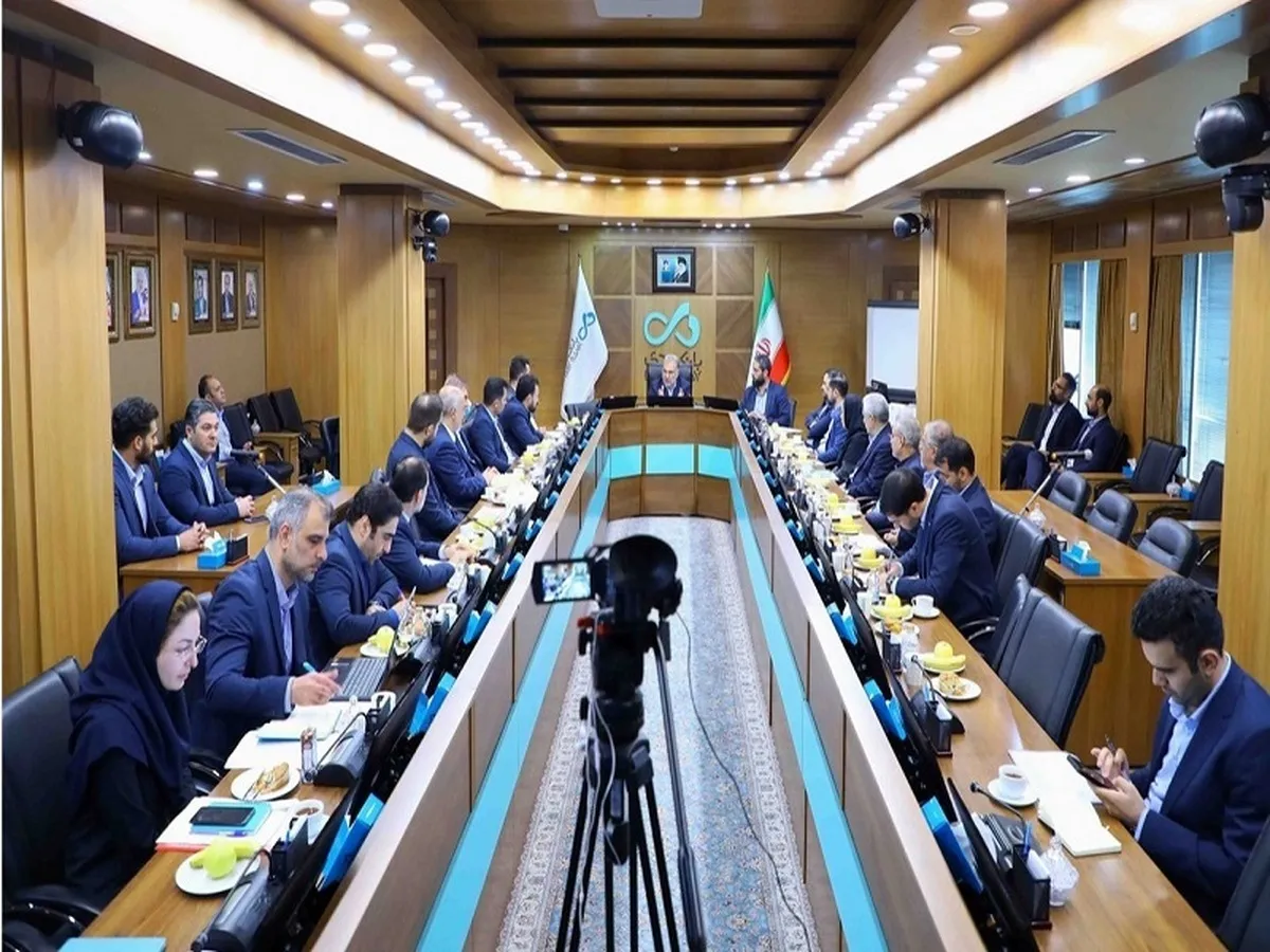تأکید سرپرست بانک دی بر ضرورت رعایت دقیق مقررات و بخشنامه‌های اعتباری