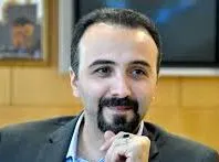 مجری شبکه خبر به آمریکا پناهنده شد + توضیح زنوزی: برای تحصیل به آمریکا رفته‌ام