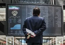 بازارهای موازی توان رقابت با بازار سهام را ندارند / لزوم جلوگیری از دست‌اندازی دولت به سود شرکت‌‎ها