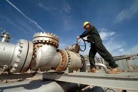 4کارخانه در مناطق نفت خیز جنوب همزمان تعمیر می شوند