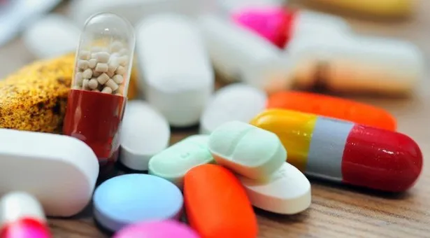 خوش‌بینی ویژه با حذف دلار 4200تومانی در سال 98/ بررسی چالش دارویی‌ها بر سر قیمت‌تمام‌شده