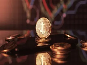افت قیمت بیت کوین به دنبال افت بازار سهام آمریکا