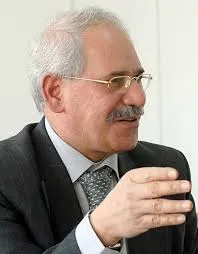 احتمال عدم تحقق درآمدهای نفتی/لزوم بازنگری اساسی در بودجه سال آینده کشور