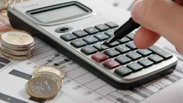 بهبود تدریجی وضعیت خودروسازان/ احتیاط جایگزین اعتماد در جیب سرمایه‌گذار