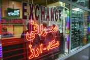 مجاز شدن معامله ارز تا یک میلیون یورو در صرافی‌ها