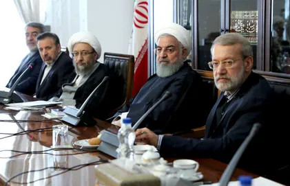 گزارش رییس کل بانک مرکزی از وضعیت بازار پول ارائه شد/ تاکید بر تعامل سازنده با کشورهای جهان