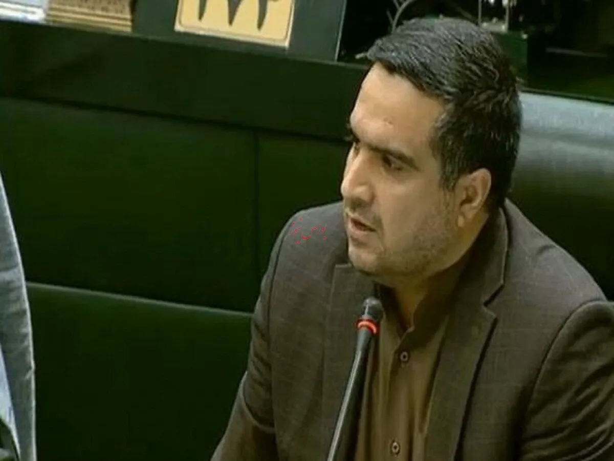 نماینده مجلس از عدم حضور رئیس بانک مرکزی و وزیر اقتصاد انتقاد کرد