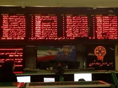 پتانسیل بالای بازار سرمایه برای جذب نقدینگی/ حجم عظیم نقدینگی به دلیل نرخ بهره بالای بانکی