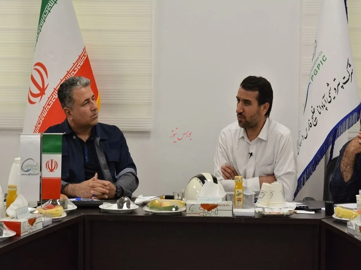 تکمیل زنجیره ارزش متانول، از مهم‌ترین برنامه‌های پتروشیمی آپادانا خلیج‌فارس/ تجهیزات داخلی رآکتور سنتز پتروشیمی آپادانا برای اولین‌بار داخلی‌سازی شده است