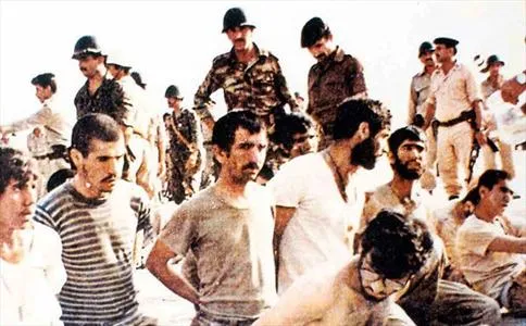 شکنجه با کشیدن اتوی داغ روی بدن!