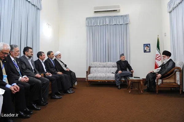 عكس: جای خالی یك نفر در دیدار رییس‌جمهور افغانستان با رهبری