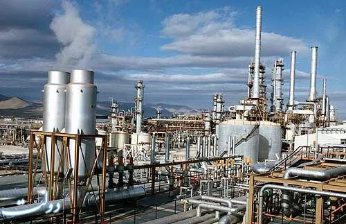 تأثیر کاهش قیمت سوخت مصرفی واحدهای پتروشیمی بر سودآوری