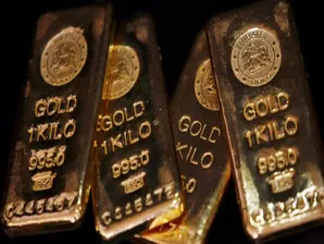 تقویت ارزش دلار، طلا را به عقب راند