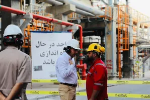 پیشرفت چشمگیر در مسیر راه‌اندازی مجتمع پتروشیمی صدف خلیج فارس
