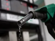 ۶۰ لیتر سهمیه بنزین شارژ می‌شود