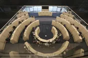 مسئولان فقط نظاره‌گر بحران هستند، نه بازیگر آن!