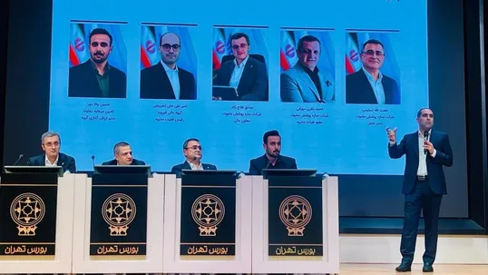 «ساندویچ پانل» برگ برنده فساپ