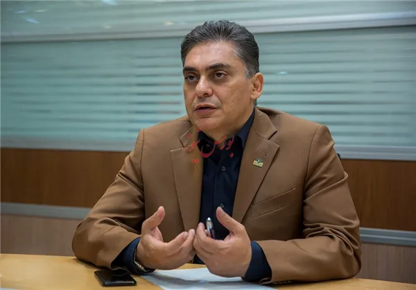ارز به صرافی نیاید، حباب نمی‌شکند/ بررسی عرضه و تقاضا در رینگ فلزات بورس‌کالا با حضور صاحبان صنایع