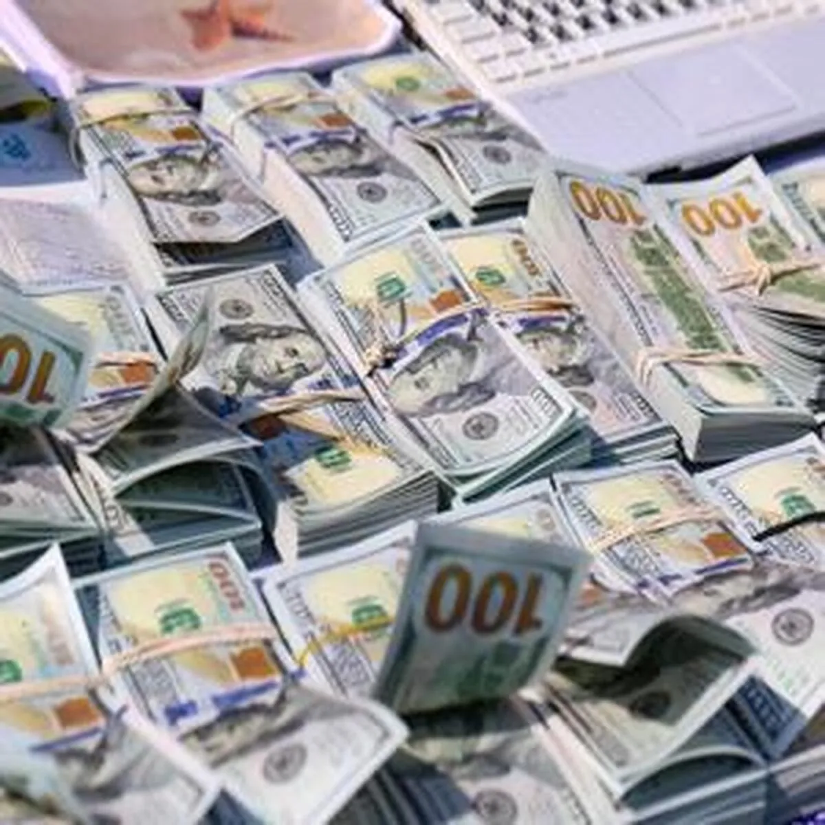 کاهش قیمت دلار توافقی - ۲۰ خرداد ۱۴۰۴