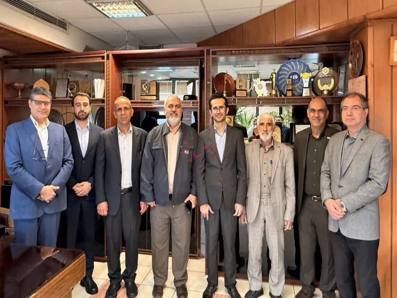 مس باهنر
