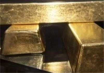 قیمت طلا کاهش یافت