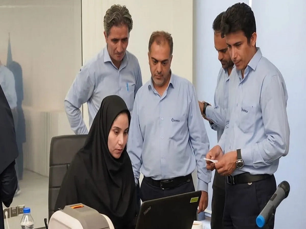 کارکنان شرکت پتروپالایش سهروردی صفاهان بصورت دواطلبانه کارت اهداء عضو دریافت کردند