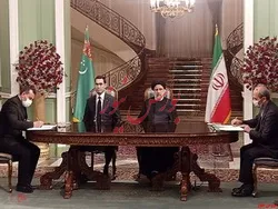 امضای ۹ سند همکاری بین تهران و عشق آباد