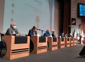 معادن زیادی مجوز اخذ کرده اند، اما بلاتکلیف مانده اند.
