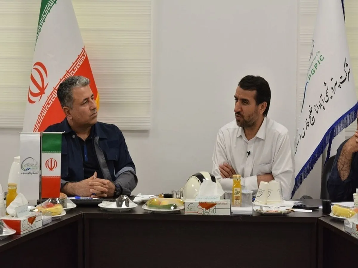 تکمیل زنجیره ارزش متانول، از مهم‌ترین برنامه‌های پتروشیمی آپادانا خلیج‌فارس/ تجهیزات داخلی رآکتور سنتز پتروشیمی آپادانا برای اولین‌بار داخلی‌سازی شده است