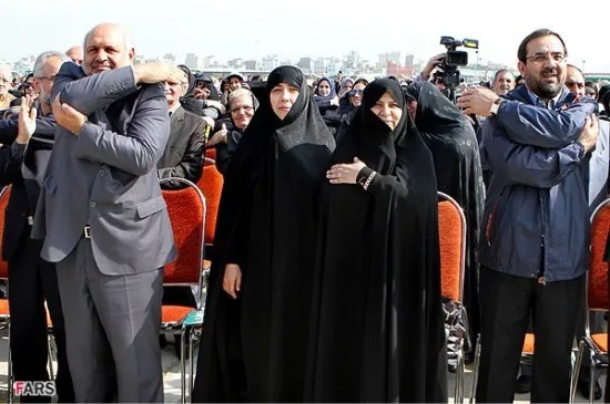 عکس/ حرکات ورزشی خانم وزیر