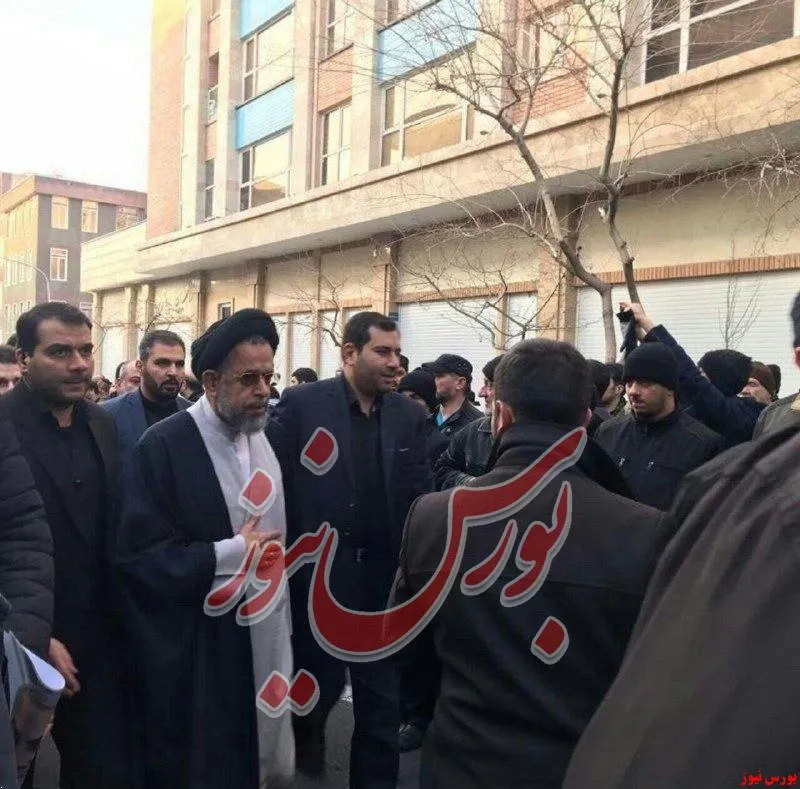حضور وزیر اطلاعات در مراسم تشییع پیکر شهید سپهبد قاسم سلیمانی