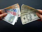 دلار نیما از ۶۵ هزار تومان گذشت/ یورو ۷۰ هزار و ۳۱۸ تومان شد